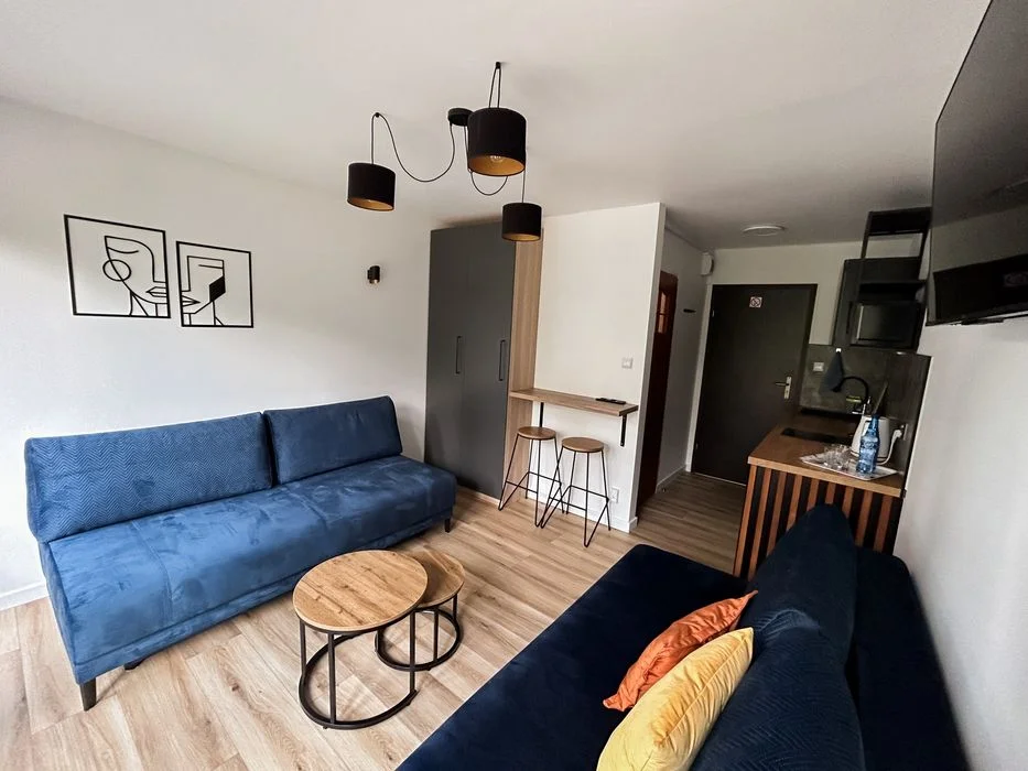 CZEK TURYSTYCZNY, Apartamenty z balkonem, pokoje, Okuninka – zdjęcie 12