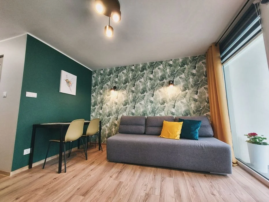 CZEK TURYSTYCZNY, Apartamenty z balkonem, pokoje, Okuninka