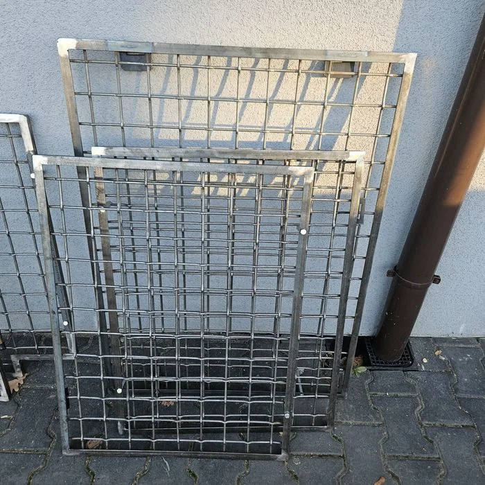 Osłona szyby, krata kabiny drzwi boczna tylna Lkt 81 Turbo Standard – zdjęcie 3