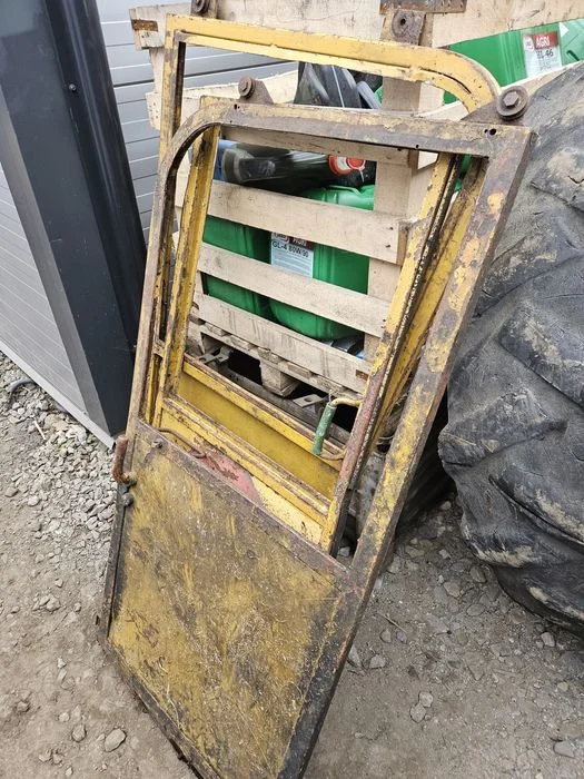 Kabina Lkt 80 komplet
