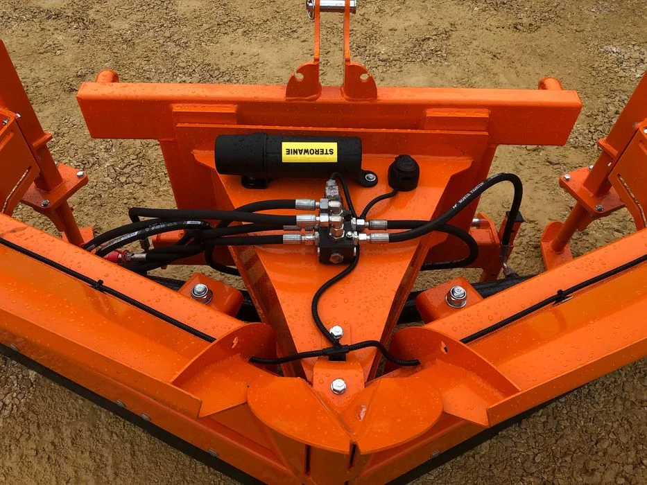 Nowy masywny pług do śniegu hydrauliczny VOLANT – zdjęcie 4