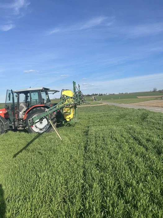 Opryskiwacz Pilmet 1000l hydraulicznie rozkładany – zdjęcie 7