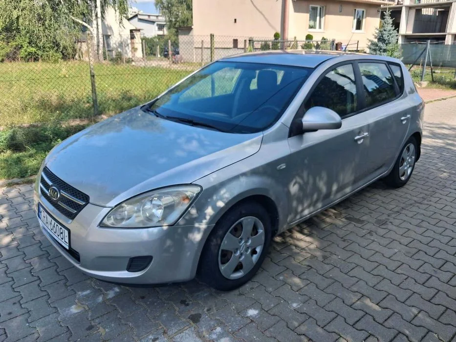 Kia Ceed 1.4 Benzyna 2007 Długie opłaty zadbany Prywatnie – zdjęcie 3