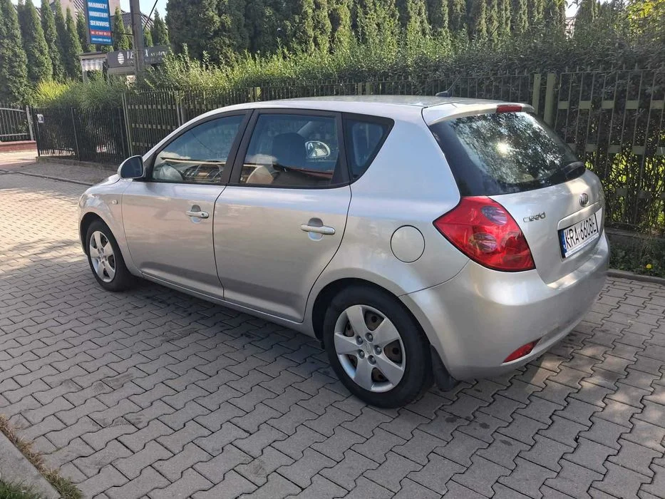 Kia Ceed 1.4 Benzyna 2007 Długie opłaty zadbany Prywatnie