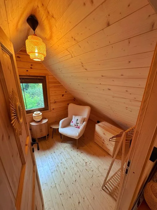 Nadbużański Zakątek Domek drewniany nad Bugiem – 7 osób – 2 stawy – Taras – Basen – JACUZZI Cisza i Natura – Wola Uhruska Nocleg Chełm – Okuninka – zdjęcie 10