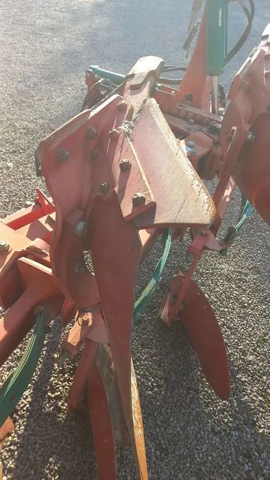 Kuhn Overum Pług Kverneland Ecomat 650 Vario 5x50 liniowanie – zdjęcie 8