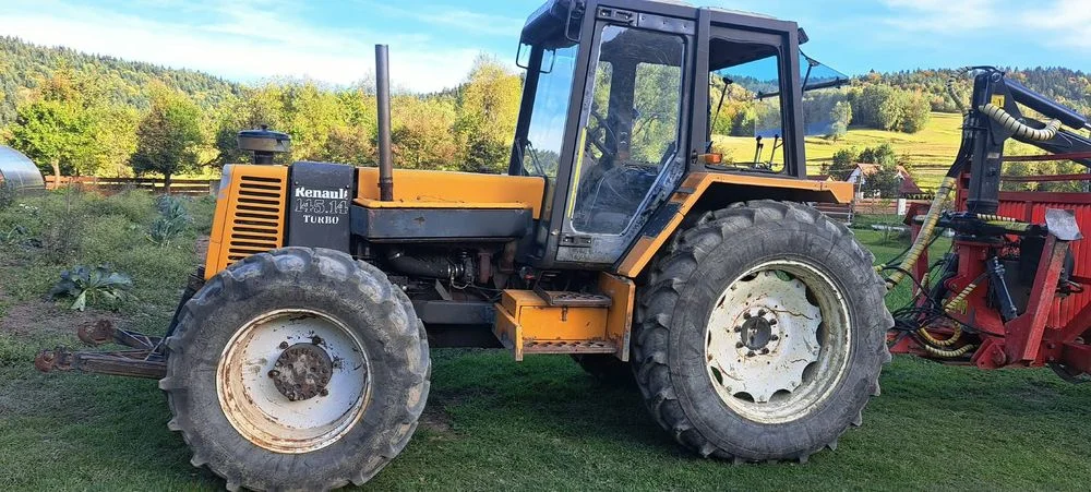 Renault 145.14 Traktor ciągnik RENAULT 145.14, duża moc hydraulika z tyłu i TUZ, 4x4! – zdjęcie 3