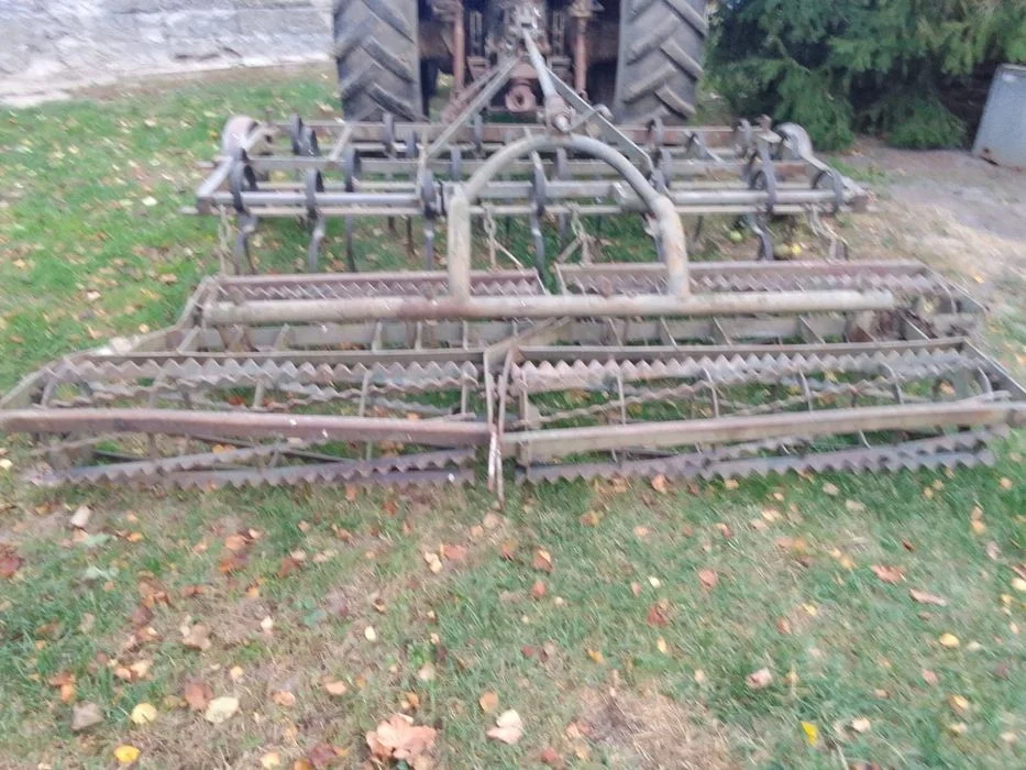 Ciągnik rolniczy Zetor 8011 – zdjęcie 3