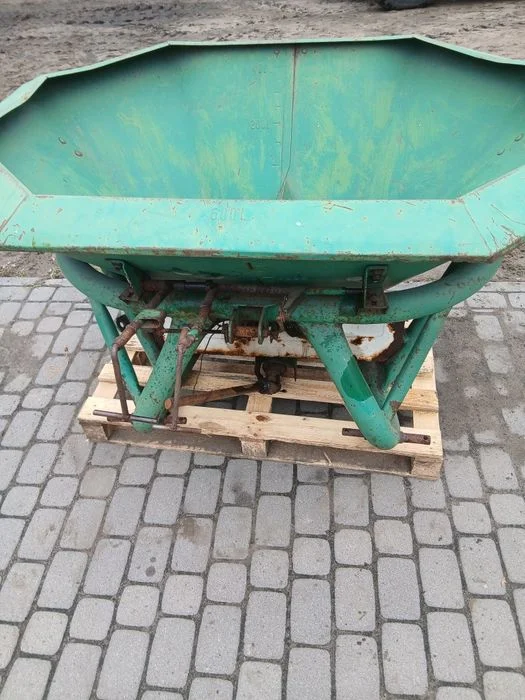 Sprzedam rozsiewacz