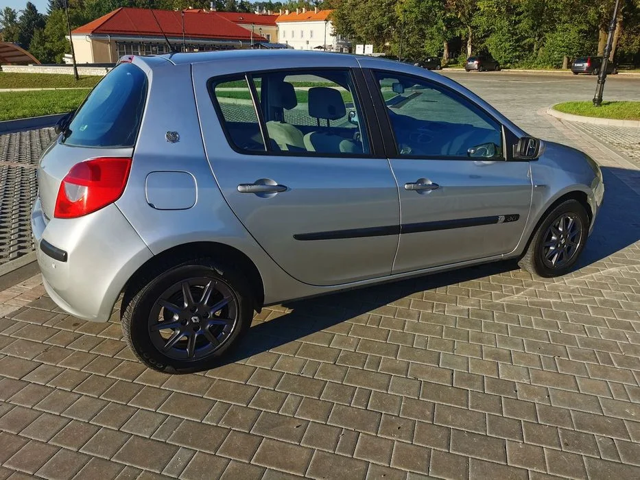 Renault Clio Renault Clio 3 1.5 dCi 2005 – zdjęcie 3