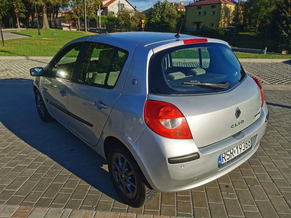 Renault Clio Renault Clio 3 1.5 dCi 2005 – zdjęcie 4