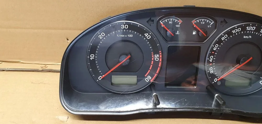 Licznik zegary oryginał Skoda Superb I 1.9 TDI 3U0920841A – zdjęcie 3