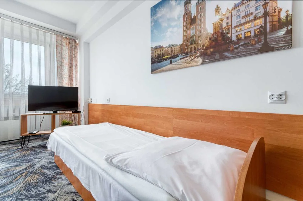 hotel pracowniczy Kraków, pokoje z prywatnymi łazienkami, TV, Parking – zdjęcie 5