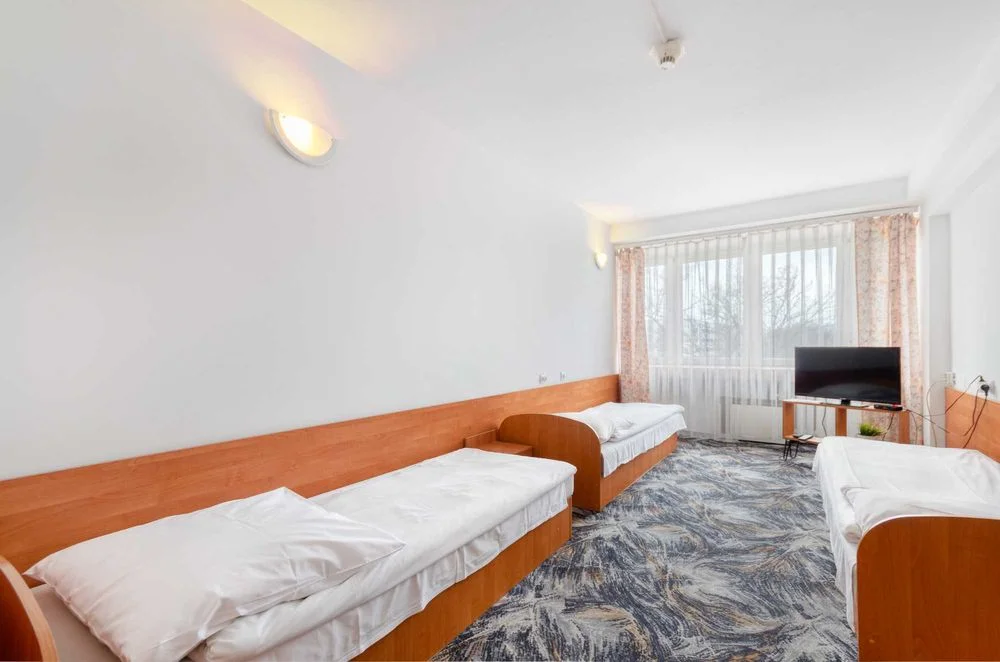 hotel pracowniczy Kraków, pokoje z prywatnymi łazienkami, TV, Parking – zdjęcie 4