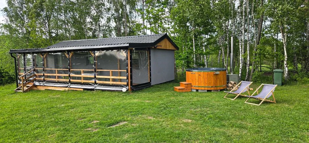 Całoroczny domek z jacuzzi na Kaszubach nad morzem, staw, ognisko, las – WOLNE