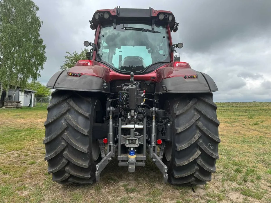 Ciągnik rolniczy VALTRA T215 VERSU – zdjęcie 3
