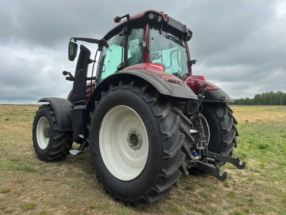 Ciągnik rolniczy VALTRA T215 VERSU – zdjęcie 4
