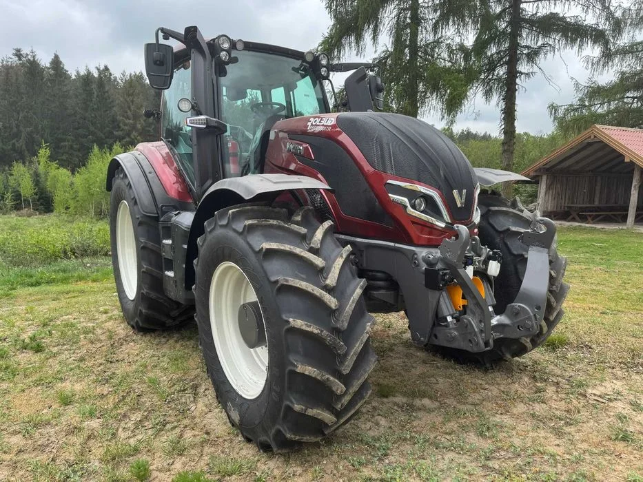 Ciągnik rolniczy VALTRA T215 VERSU – zdjęcie 2