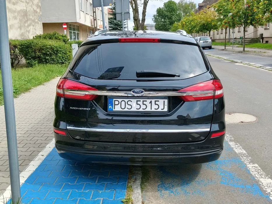 Auto Ford mondeo – zdjęcie 7