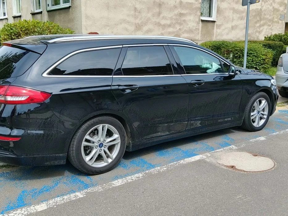 Auto Ford mondeo – zdjęcie 6