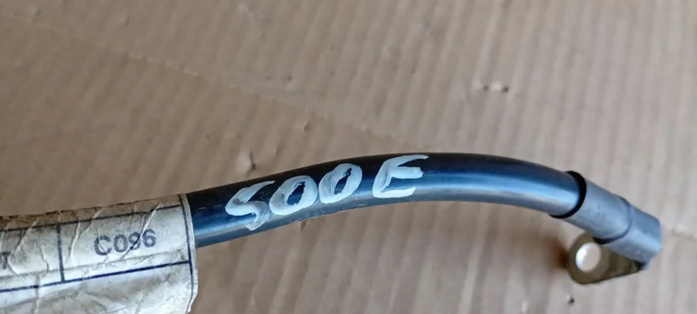 Klema plusowa akumulatora Fiat 500E 00521390550 – zdjęcie 11