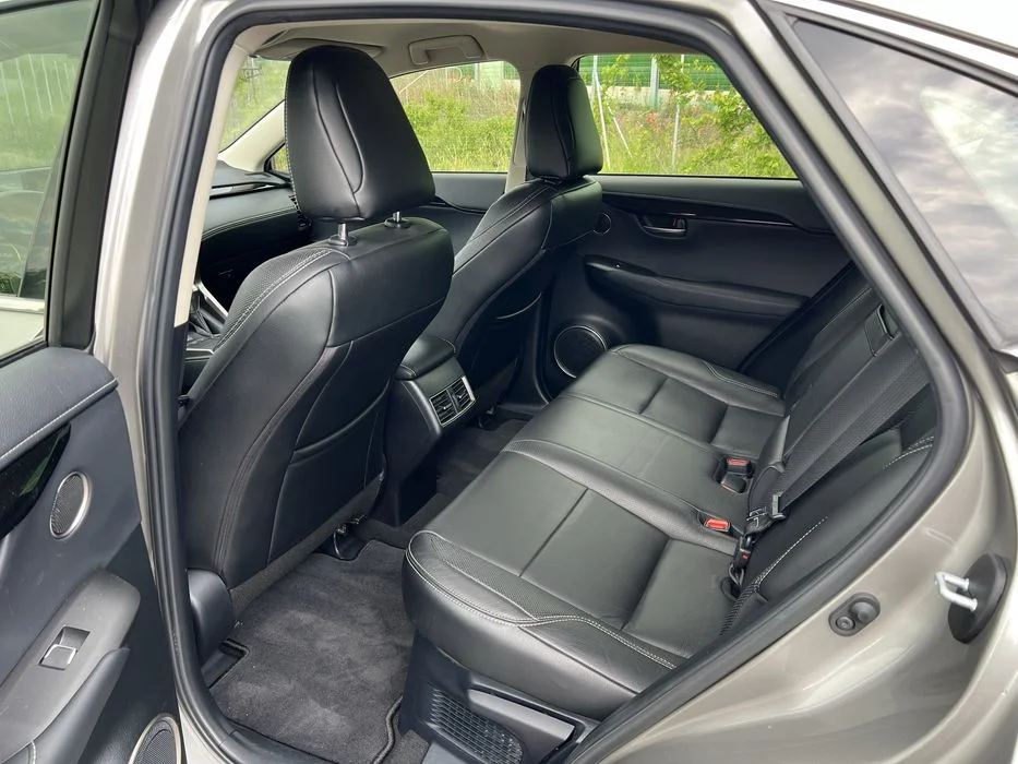 Lexus nx 300h 2021 rok – zdjęcie 7