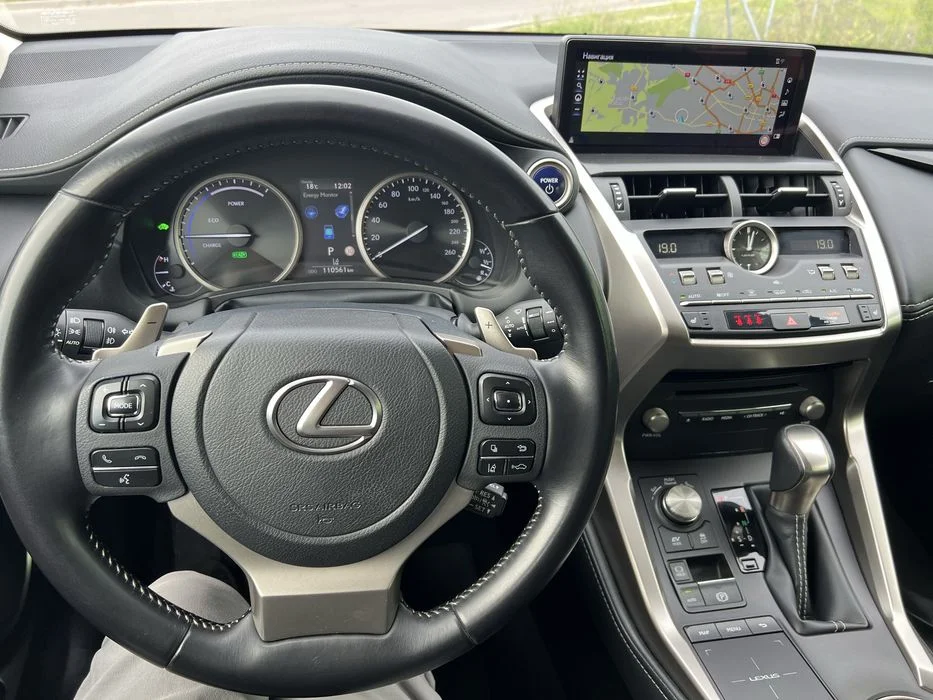 Lexus nx 300h 2021 rok – zdjęcie 5