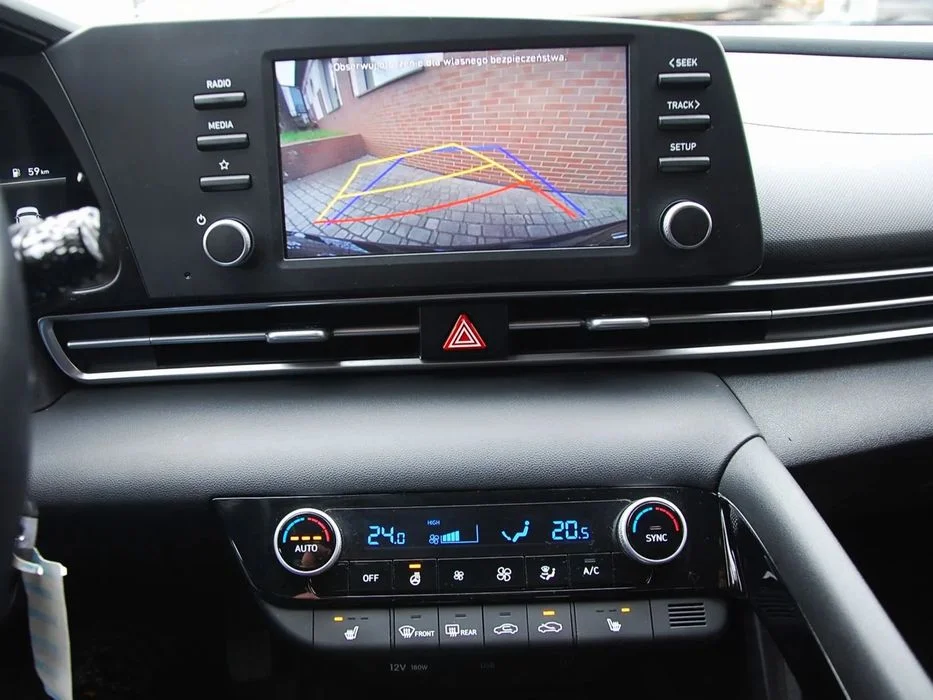 Hyundai Elantra 1,6 16V DOHC Smart ,Automat , Kamera ,Navi , Salon Pl – zdjęcie 6