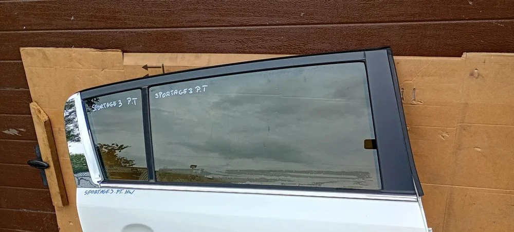 Drzwi prawy tył tylne prawe Kia Sportage III 3 HW – zdjęcie 4
