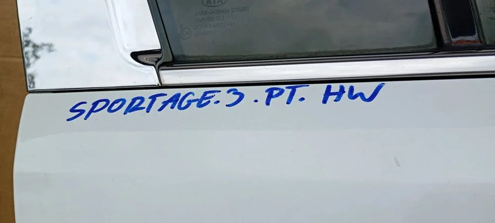 Drzwi prawy tył tylne prawe Kia Sportage III 3 HW – zdjęcie 11
