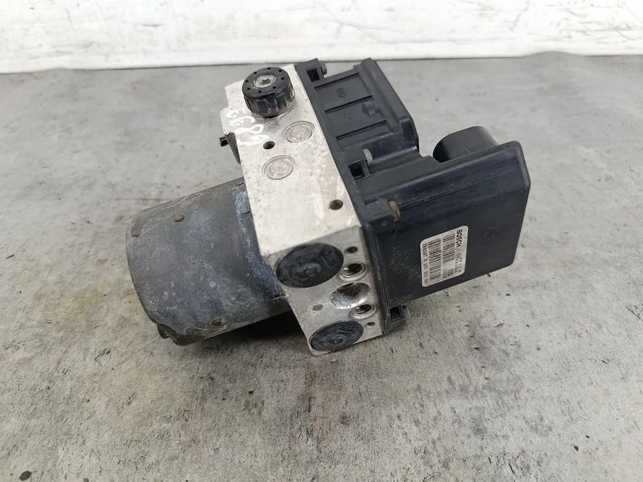 Pompa Abs Audi A4 B6 8E0614517 0265225048 Bosch 2.0 20V – zdjęcie 3