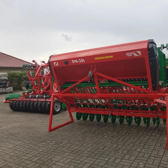 Agro-Masz SN301+ATO30 Siewnik nadbudowany SN301+agregat półzawieszany ATO30 AGRO-MASZ – zdjęcie 2