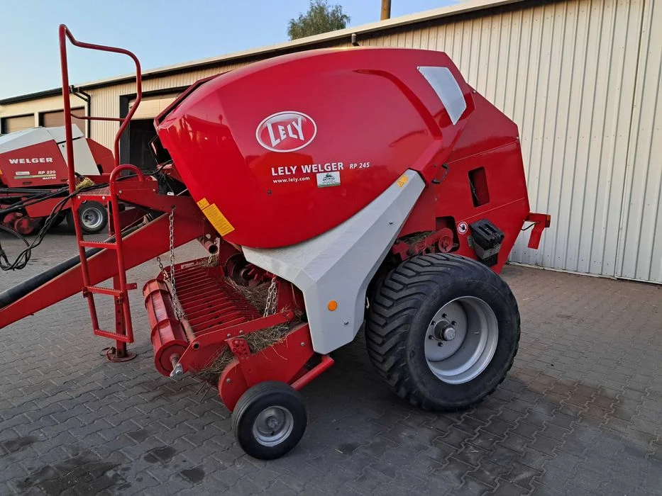LELY Welger RP 245