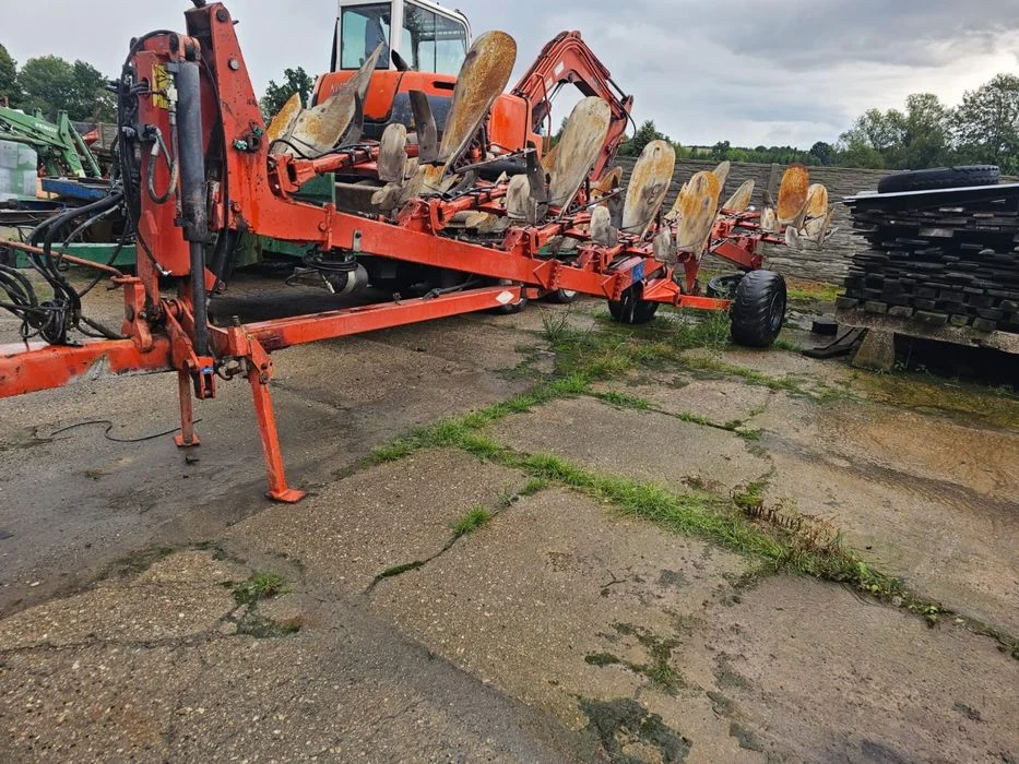Pług obrotowy kuhn menager 6 skibowy