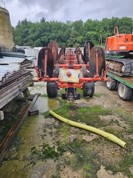 Pług obrotowy kuhn menager 6 skibowy – zdjęcie 4