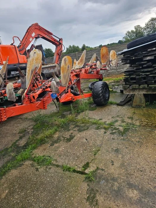 Pług obrotowy kuhn menager 6 skibowy – zdjęcie 6