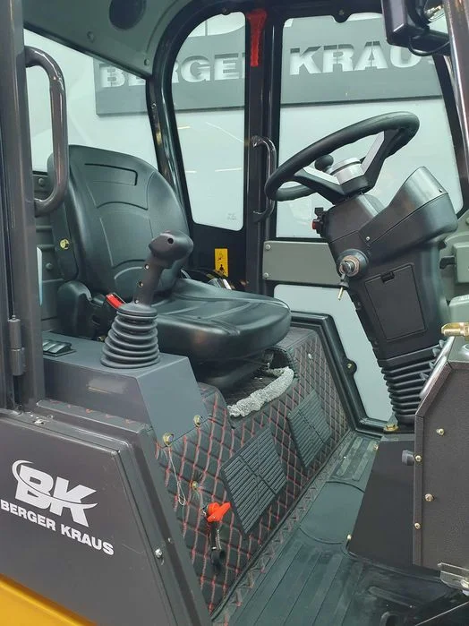 Ładowarka kołowa z kabiną Berger Kraus BK906 silnik Perkins Euro 5 – zdjęcie 5