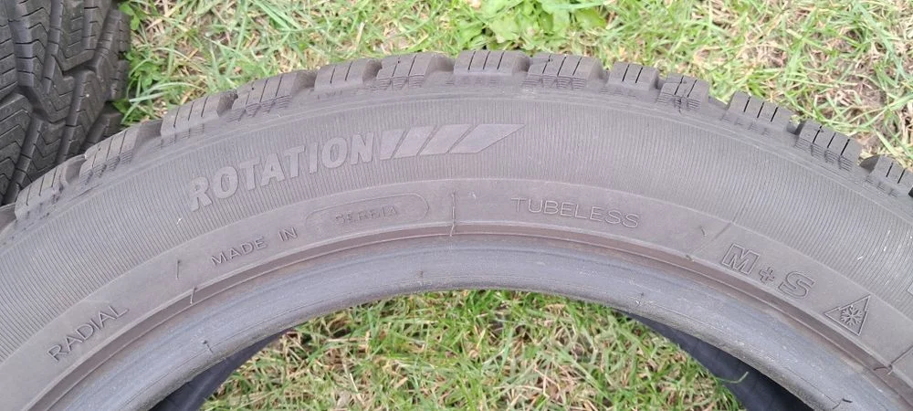 Opony zimowe 215/50r17 95v – zdjęcie 2