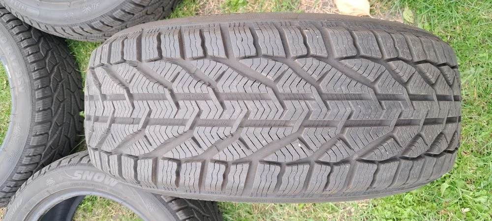 Opony zimowe 215/50r17 95v – zdjęcie 7