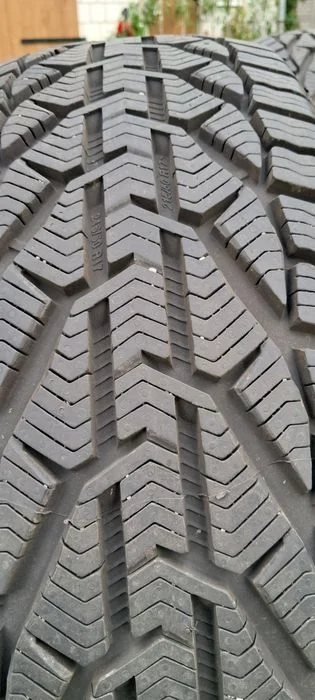 Opony zimowe 215/50r17 95v – zdjęcie 6