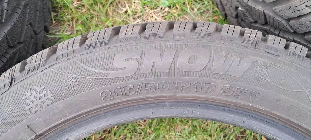 Opony zimowe 215/50r17 95v – zdjęcie 3