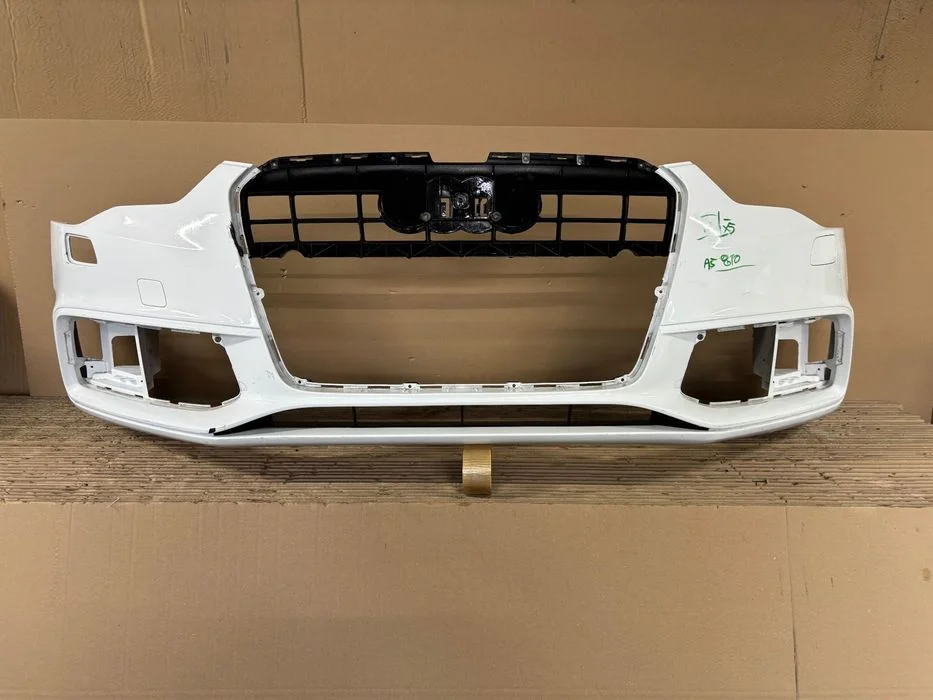 Audi A5 8T0 lift 2011-S-Line zderzak przedni