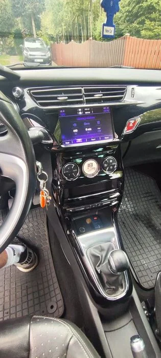 DS Automobiles DS 3 DS 3 1.2 110 KM – Black Line – Skóra – LED Vision – Navi – 17" – zdjęcie 8