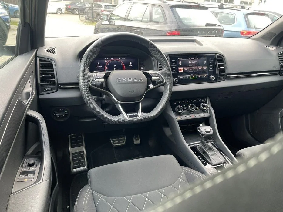 Skoda Karoq 1.5TSI 150KM DSG Sportline Gwarancja do 2028-06-26 FV VAT23 Salon PL – zdjęcie 6