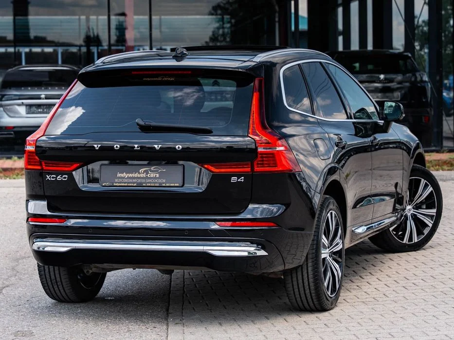 Volvo XC 60 ULTRA*High-BEAM LeD*ACC*Lane*H&K*Kamera*BLiS*4x CLiMA*Head-UP*Panorama – zdjęcie 2