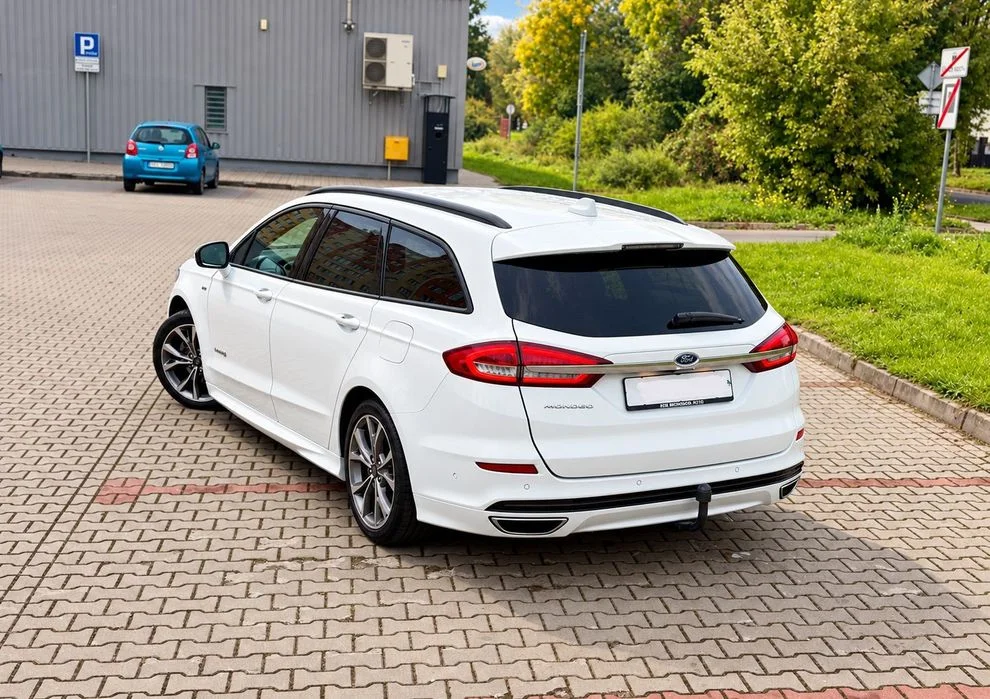 Ford Mondeo SW ŚLICZNY FORD Mondeo Hybryda St Line Carplay – zdjęcie 7