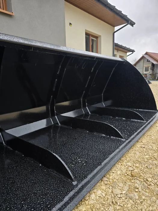 Nowa ogrinalna łyżka do tura objętościowa manitou euro libher- zaprasz – zdjęcie 4