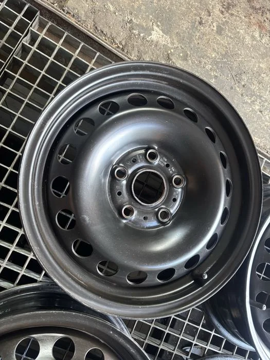 Komplet felg stalowych 15” 5x112 vw – zdjęcie 2