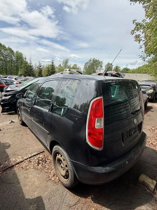 Skoda Roomster na części – zdjęcie 2
