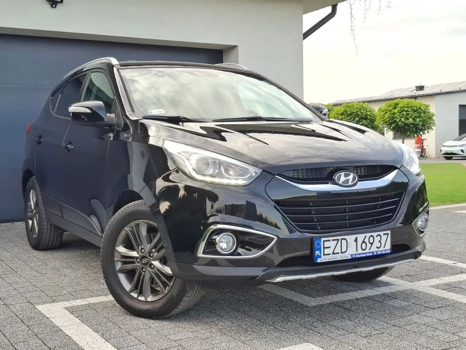 Hyundai ix35 LIFT LEDY KEYLESS NAVI kamera 4 podgrz. fotele klimatronik półskóra